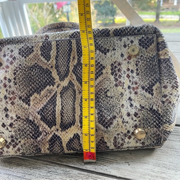 G.I.L.T Snakeskin Patterned Large Tote Bag
(Got It Love It) - Picture 15 of 16